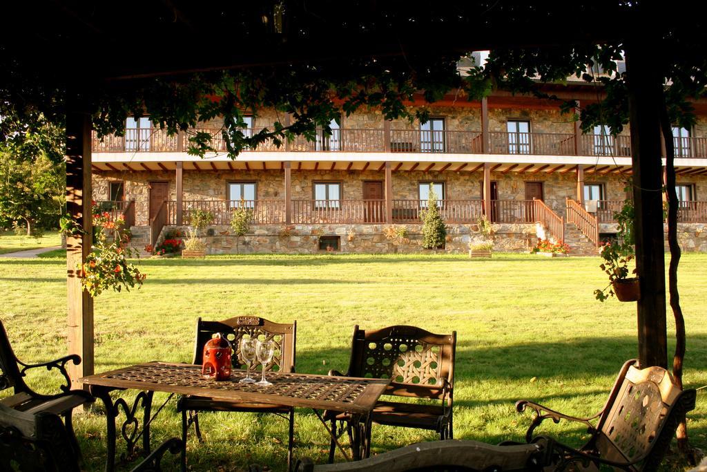 Alojamiento En Entorno Rural Los Trobos Villar de Otero Eksteriør billede